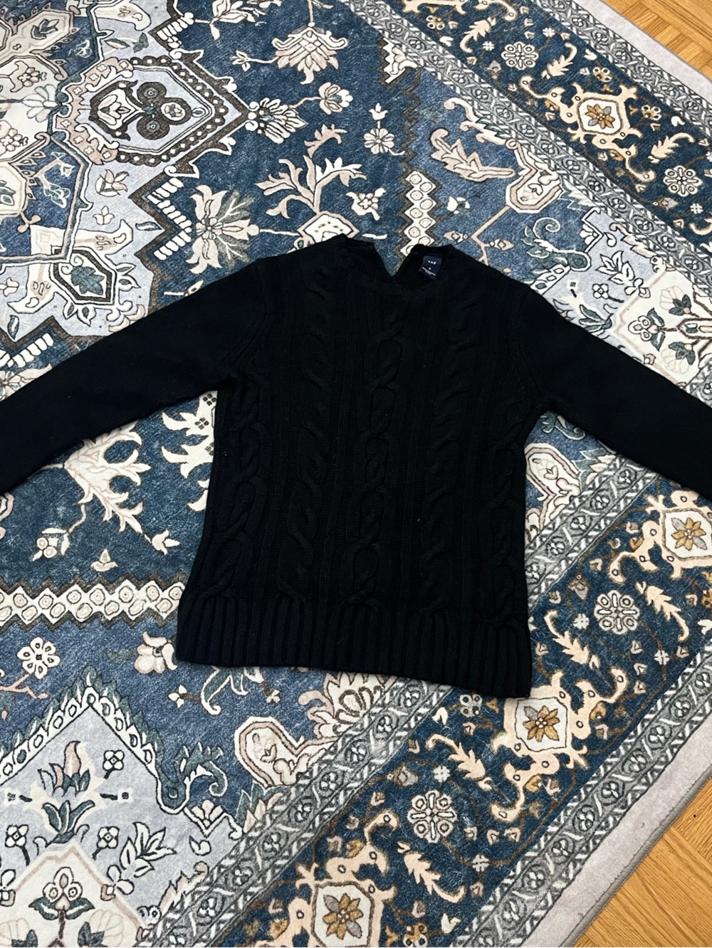 GAP Woman’s Black Cable-Knit Crewneck Sweater